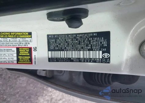 2018 Toyota Corolla Le из США, поврежденный, VIN 5YFBURHE9JP788396